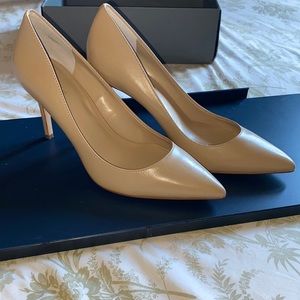 Ann Taylor Tan/Camel color Heels